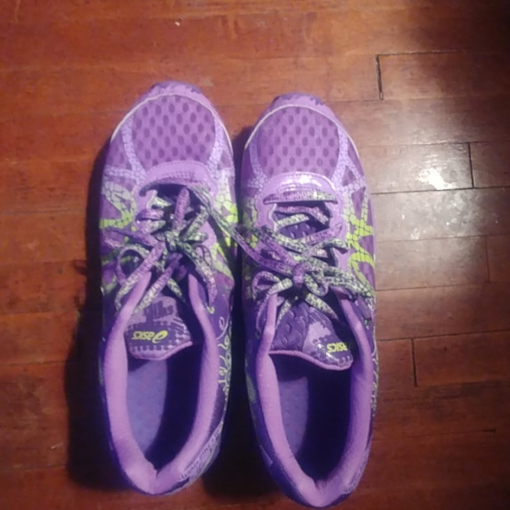 Asics tennis shoes.